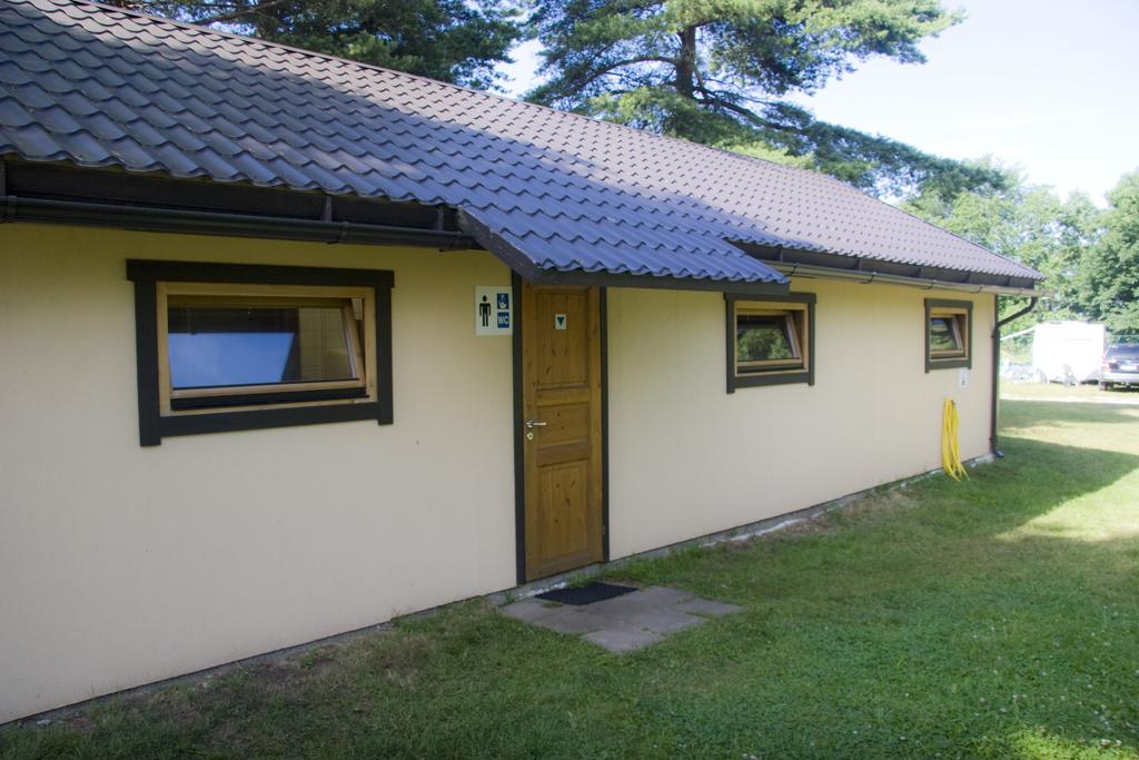 טוילה Camping Maennisalu מראה חיצוני תמונה
